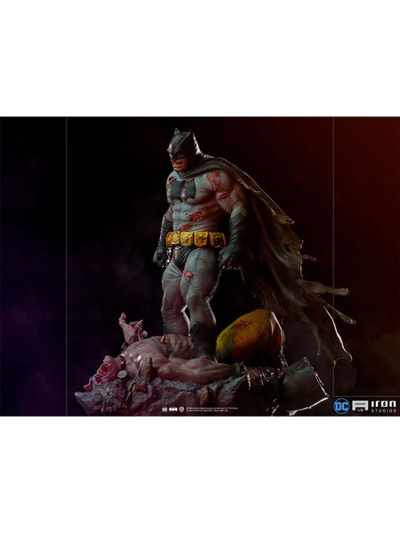 DC Comics The Dark Knight Returns : Batman vs Mutant 1:6 Diorama Statue